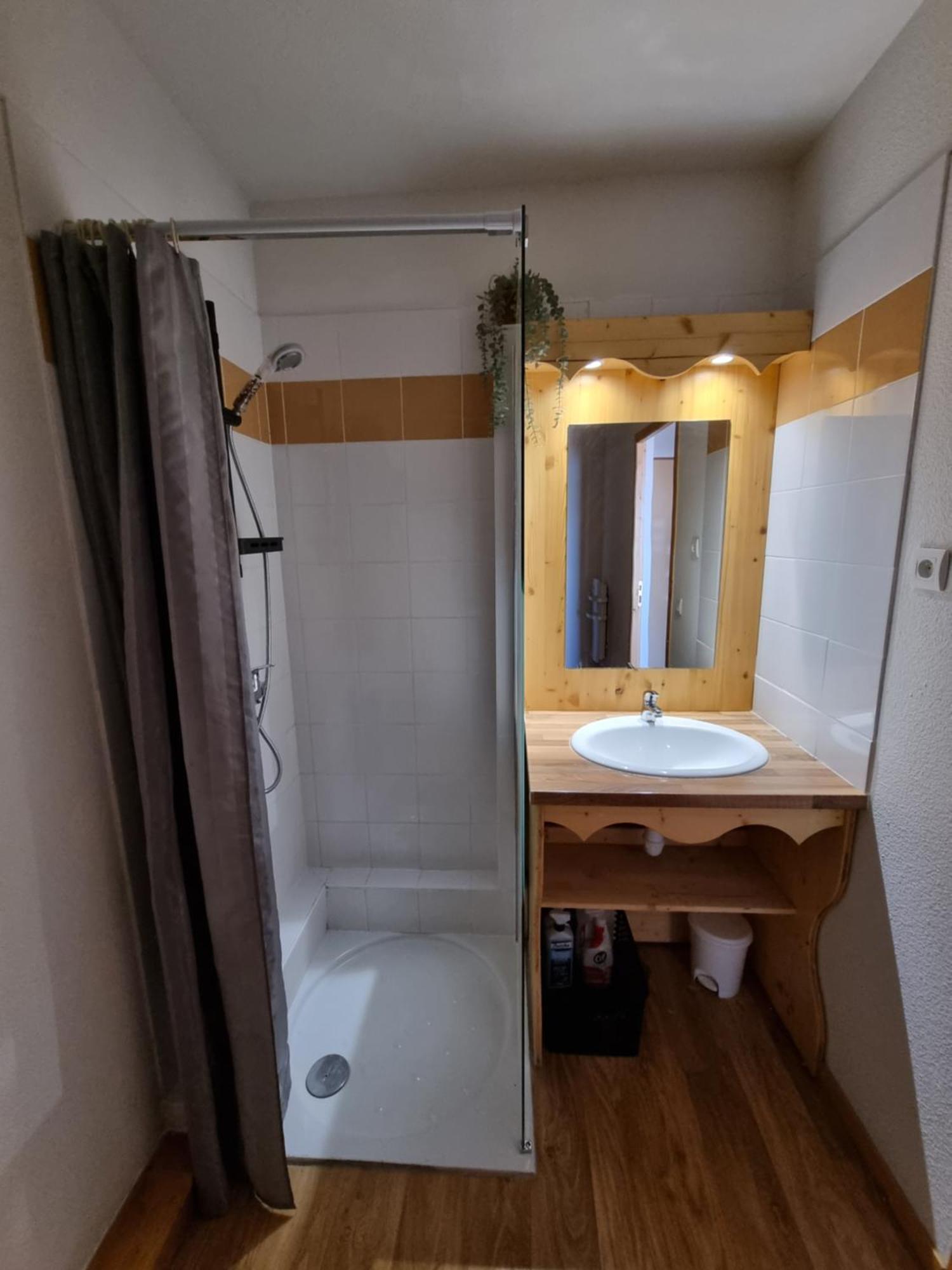 Appartement 4 Personnes 32M2 Au Pied Des Pistes- Wifi- Balcon Sud- Chamrousse 1650 エクステリア 写真